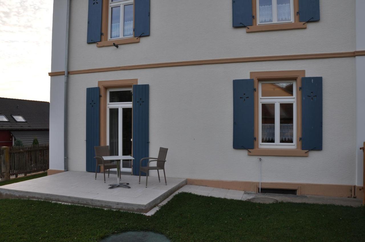 Ferienwohnung Altes Pfarrhaus Bargen מראה חיצוני תמונה